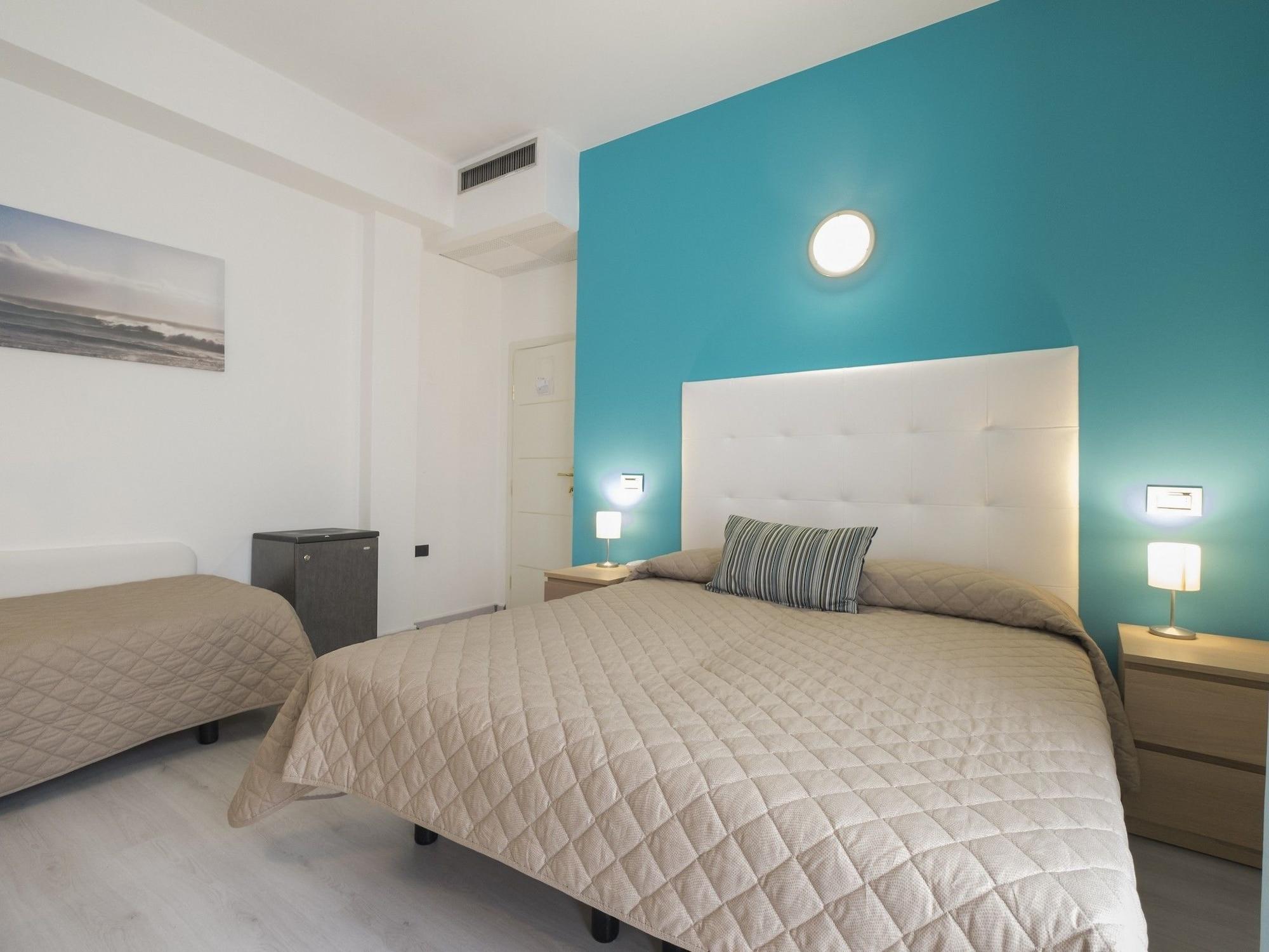 Hotel Levante Римини Экстерьер фото