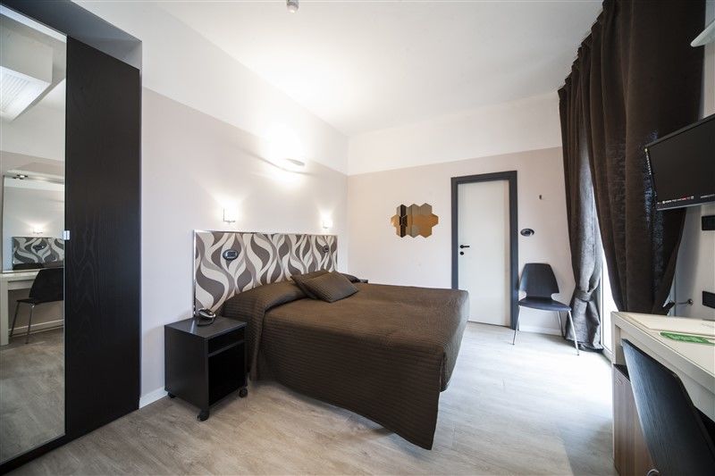 Hotel Levante Римини Экстерьер фото